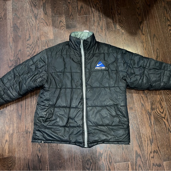 Vintage Nike, ACG, reversible down jacket - Picture 2 of 3